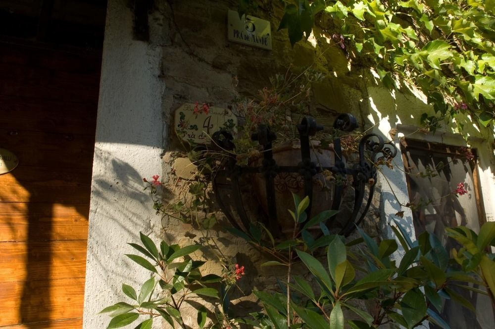 Pra De Mande Guest House Viano Exterior photo