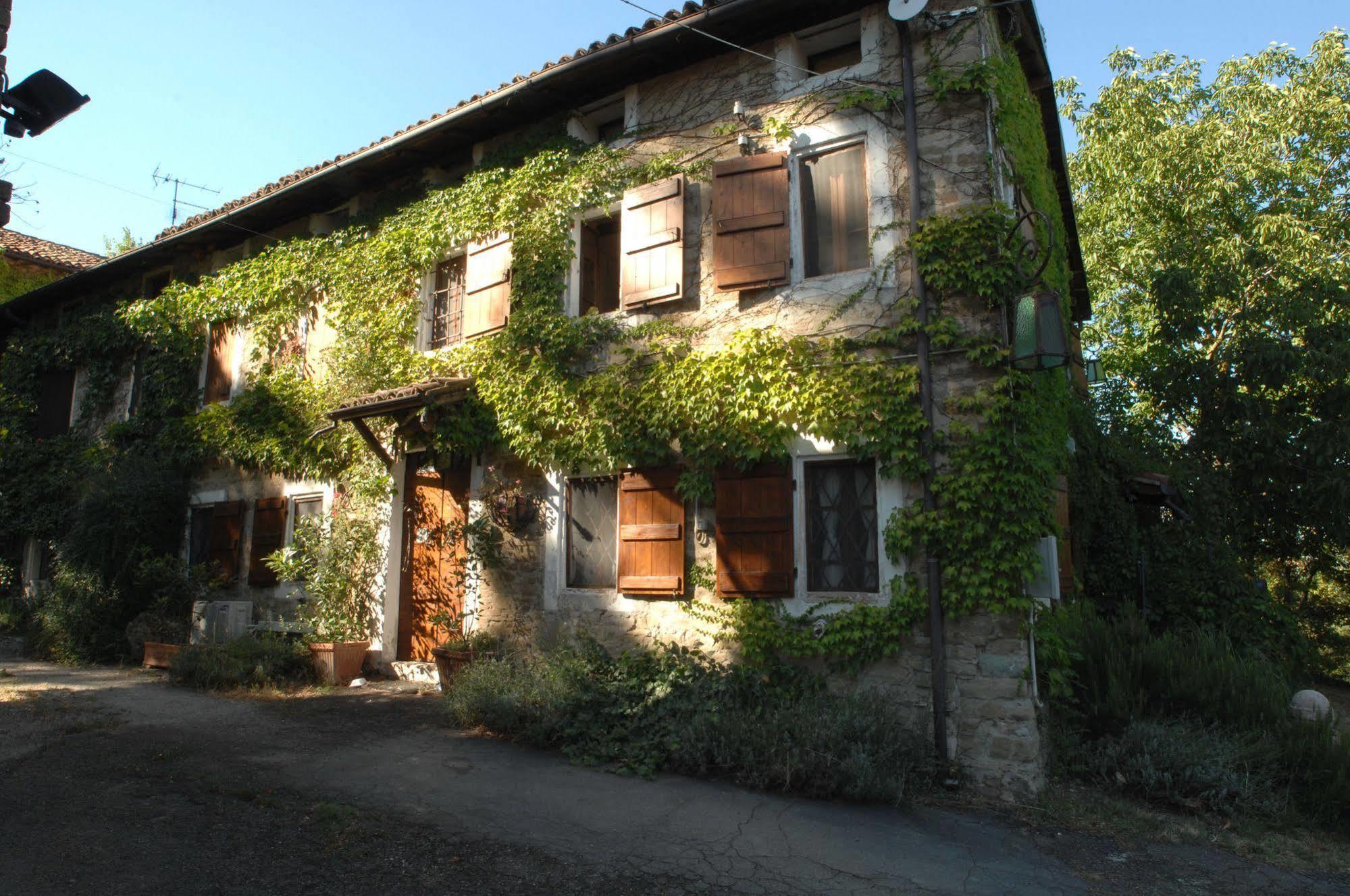 Pra De Mande Guest House Viano Exterior photo